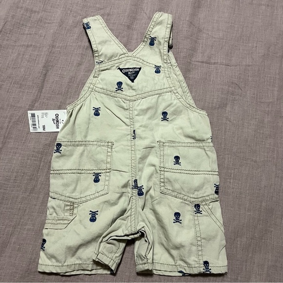 NWT OshKosh B'gosh Kids Tan Overalls Skull Print Size 18M Halloween Pirate - Picture 7 of 7